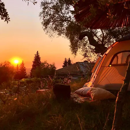 Kruje Camping *